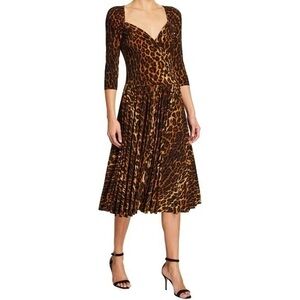 🅽🅴🆆 Norma Kamali Super Flair Leopard-Print Midi Dress, women’s size Small